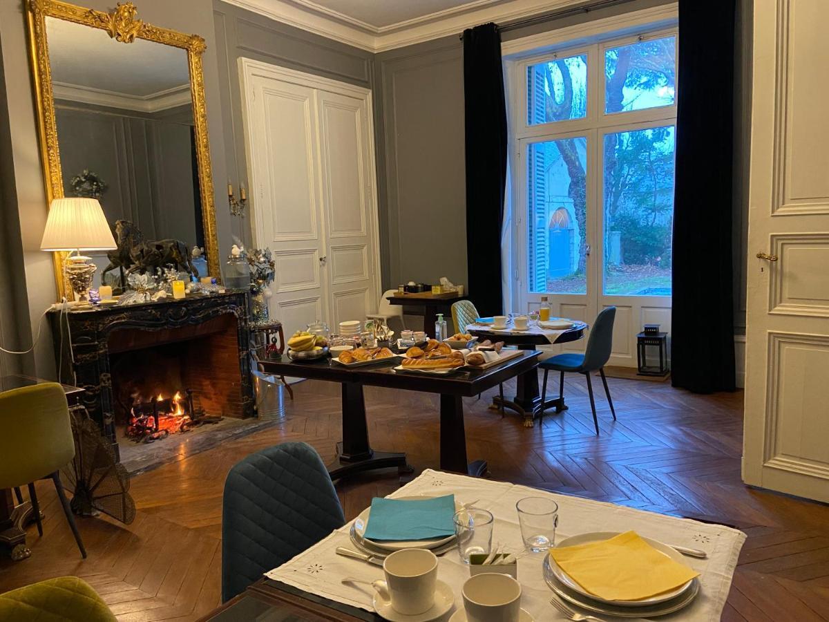 La Grande Carree Bed & Breakfast Saint-Cyr-sur-Loire Ngoại thất bức ảnh