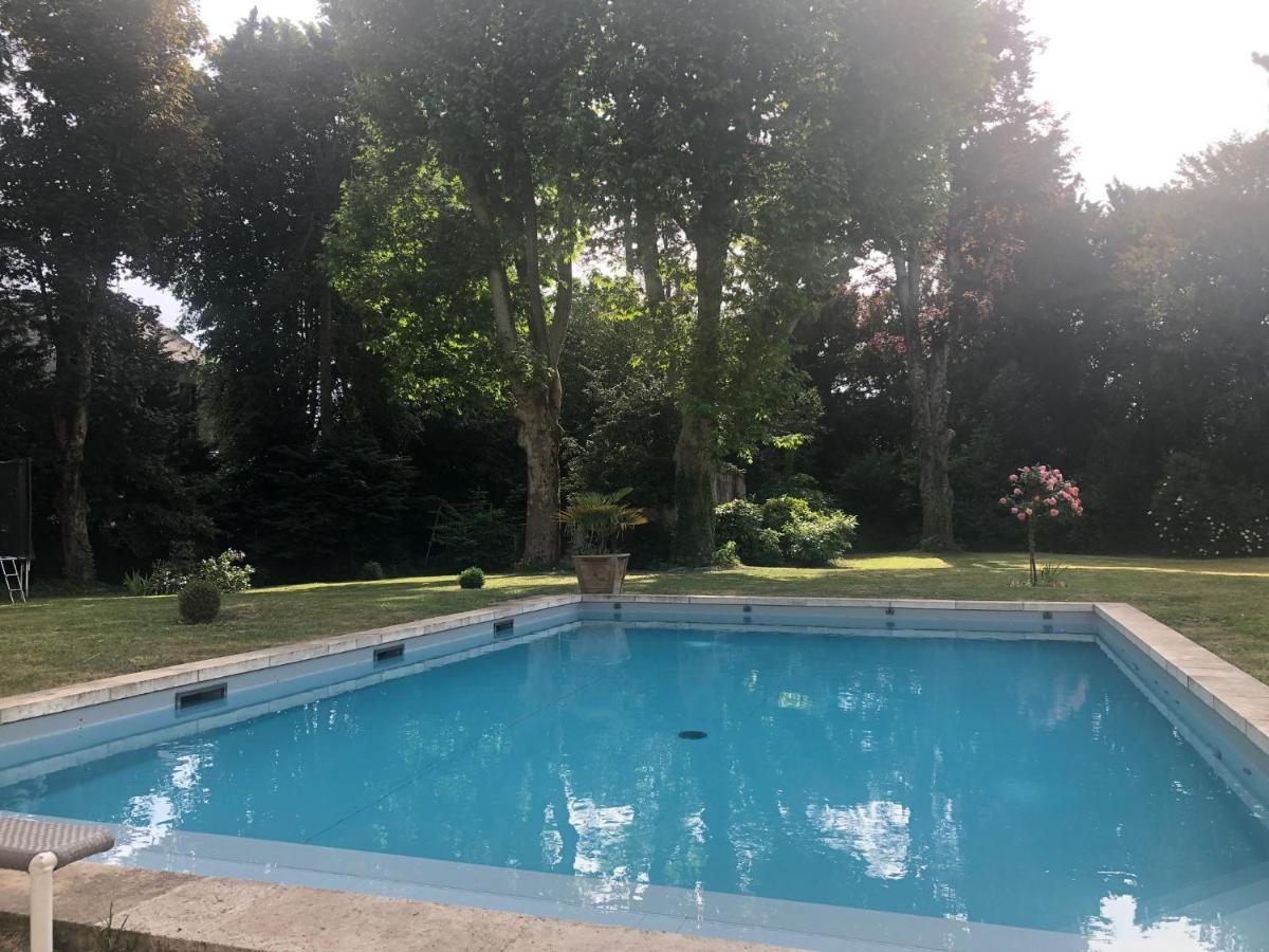La Grande Carree Bed & Breakfast Saint-Cyr-sur-Loire Ngoại thất bức ảnh