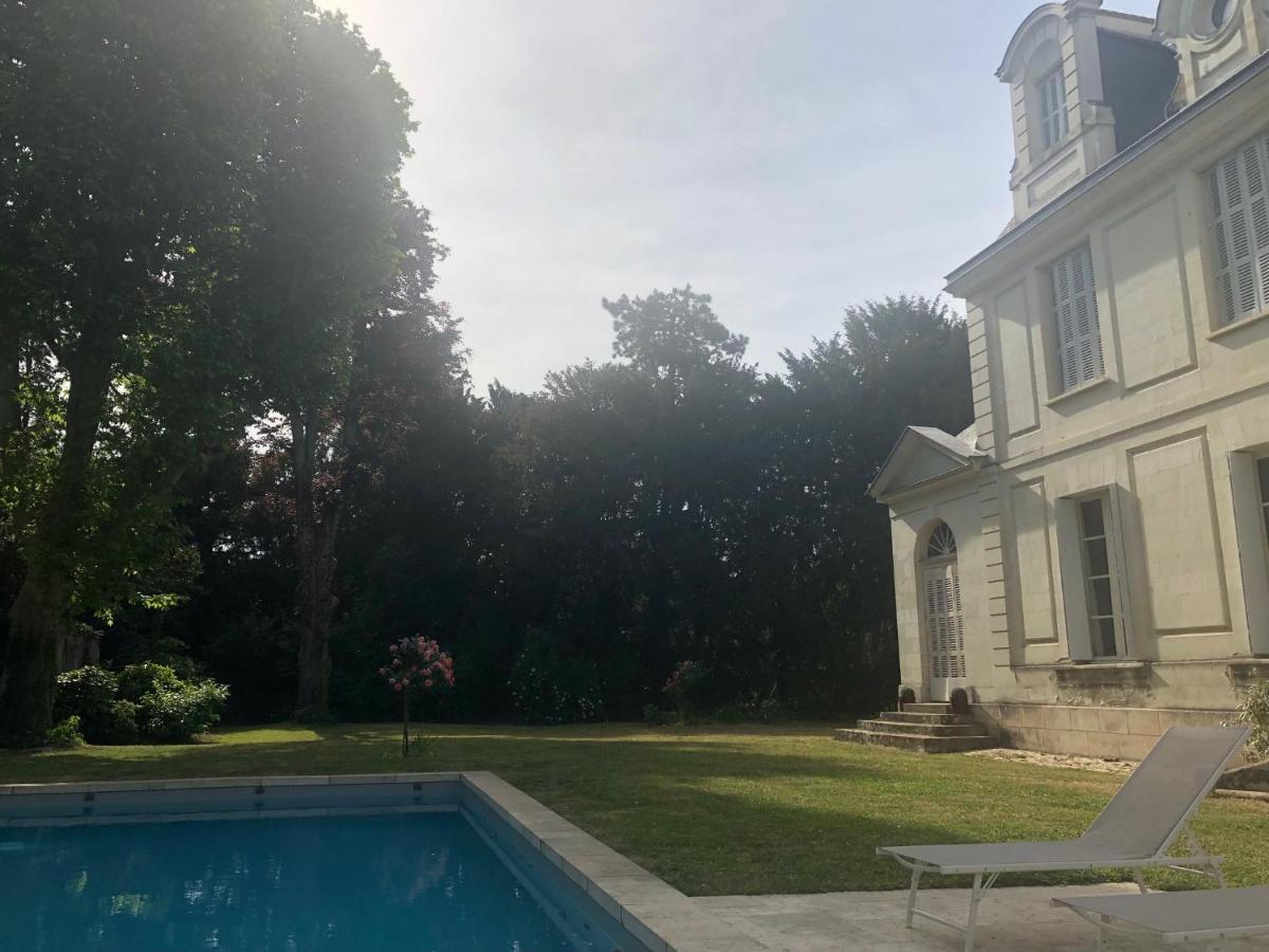 La Grande Carree Bed & Breakfast Saint-Cyr-sur-Loire Ngoại thất bức ảnh