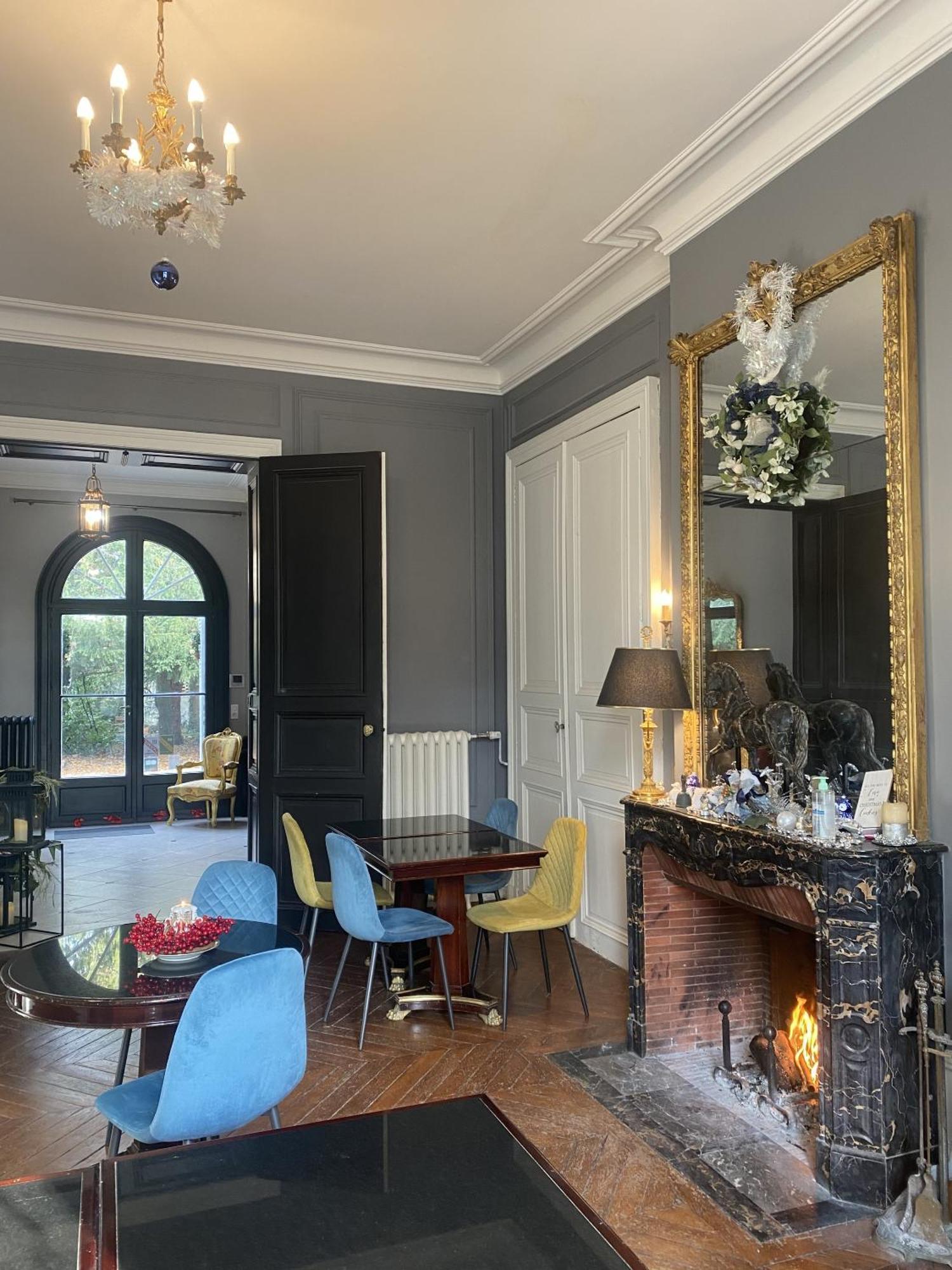La Grande Carree Bed & Breakfast Saint-Cyr-sur-Loire Ngoại thất bức ảnh